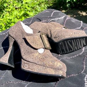 Fluevog Munster Algery 40th Anniversary